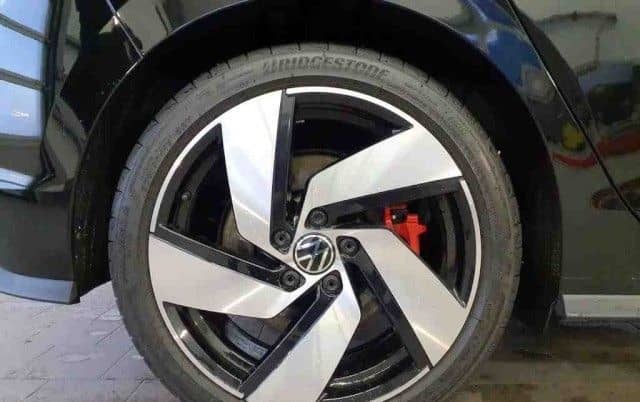 Volkswagen Golf VIII Lim. GTI Clubsport 2.0 TSI DSG SHZ+CP foto 11