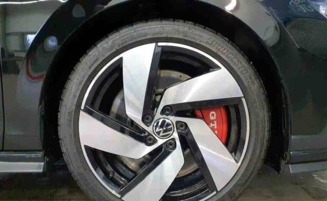 Volkswagen Golf VIII Lim. GTI Clubsport 2.0 TSI DSG SHZ+CP foto 9