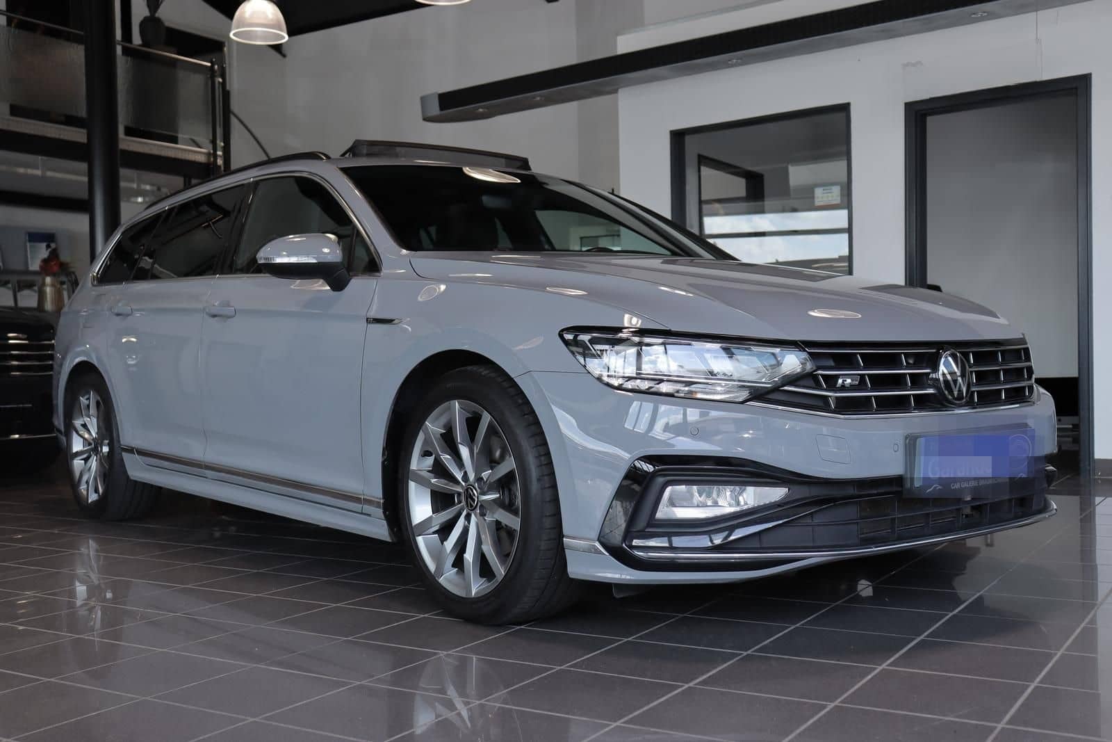 Volkswagen Passat Variant 2.0 TDI Business*R-LINE*PANO*AHK* foto 2