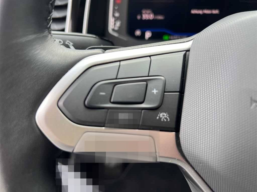 Volkswagen Polo Style 1.0 TSI DSG Navi beats-Sound IQ.Drive foto 24