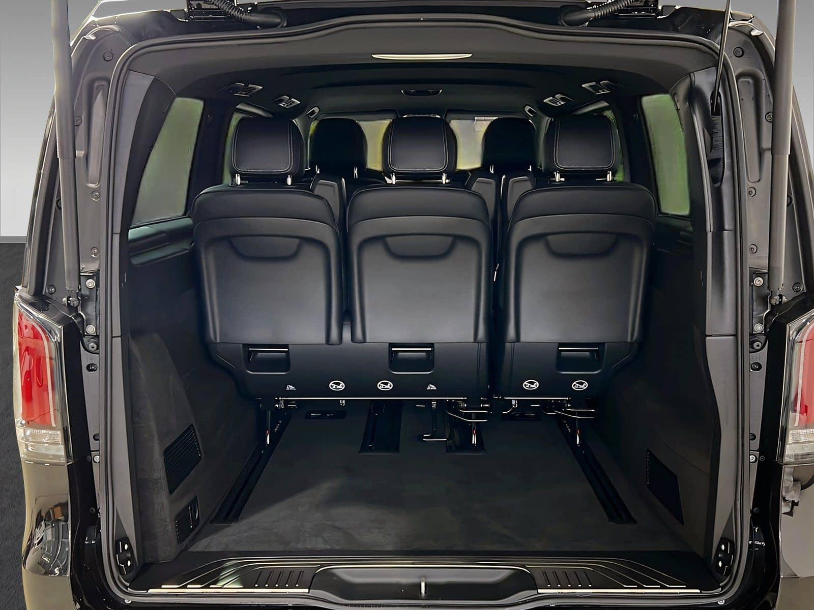 Mercedes-Benz V 300 d extralang AVANTGARDE+AMG+DISTR+Burmester foto 6