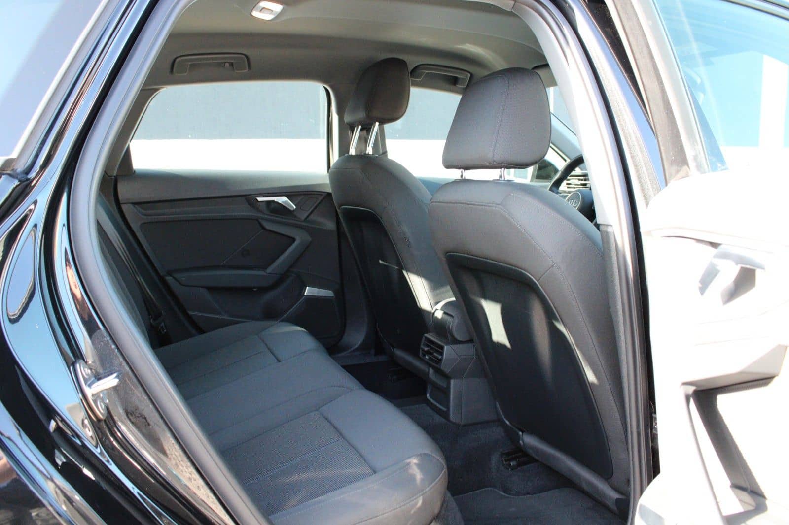 Audi A3 Sportback 35 TDI basis foto 16