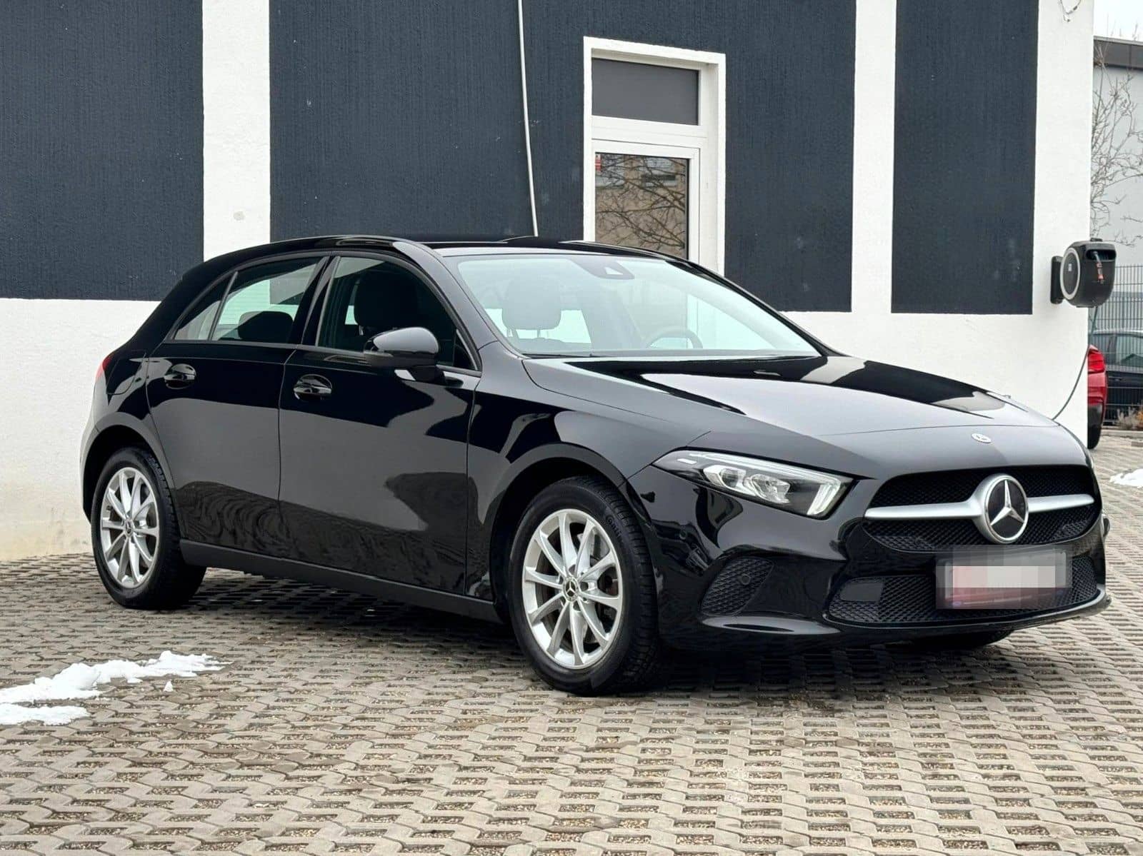 Mercedes-Benz A 250 e foto 2