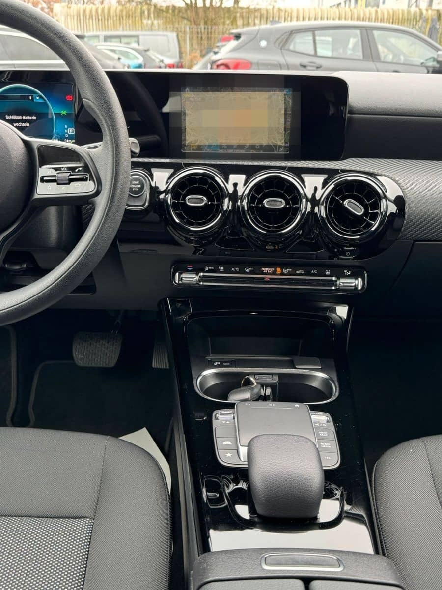 Mercedes-Benz A 250 e foto 17