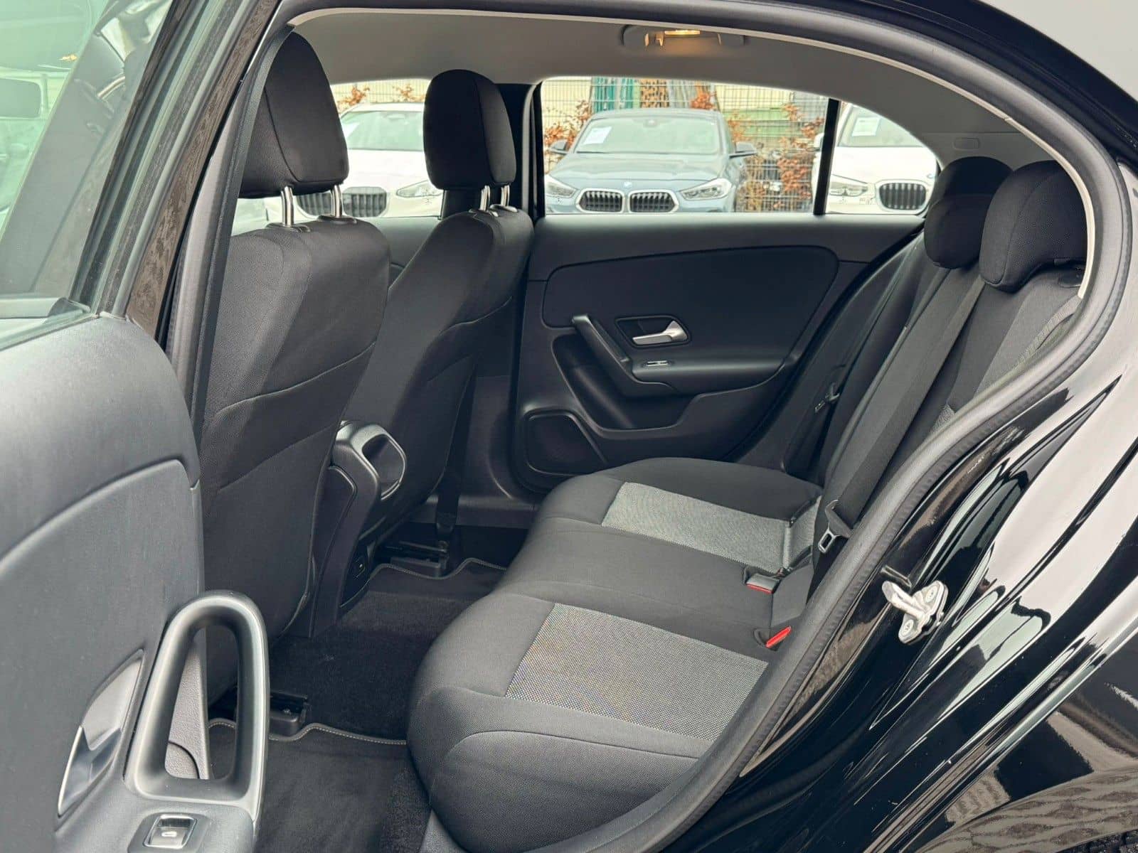 Mercedes-Benz A 250 e foto 22