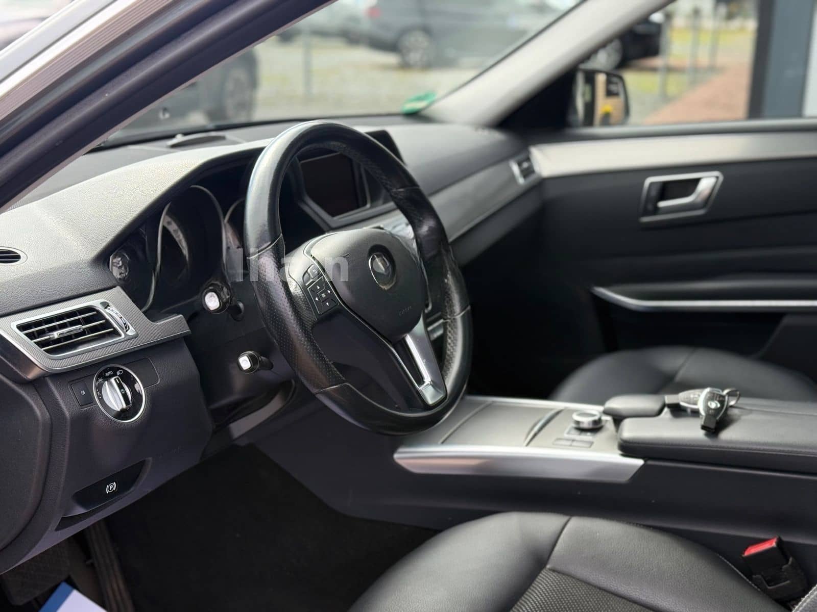 Mercedes-Benz E -Klasse  250 T-Modell*NAVI*ACC*SHZ*LED*360°-K foto 12