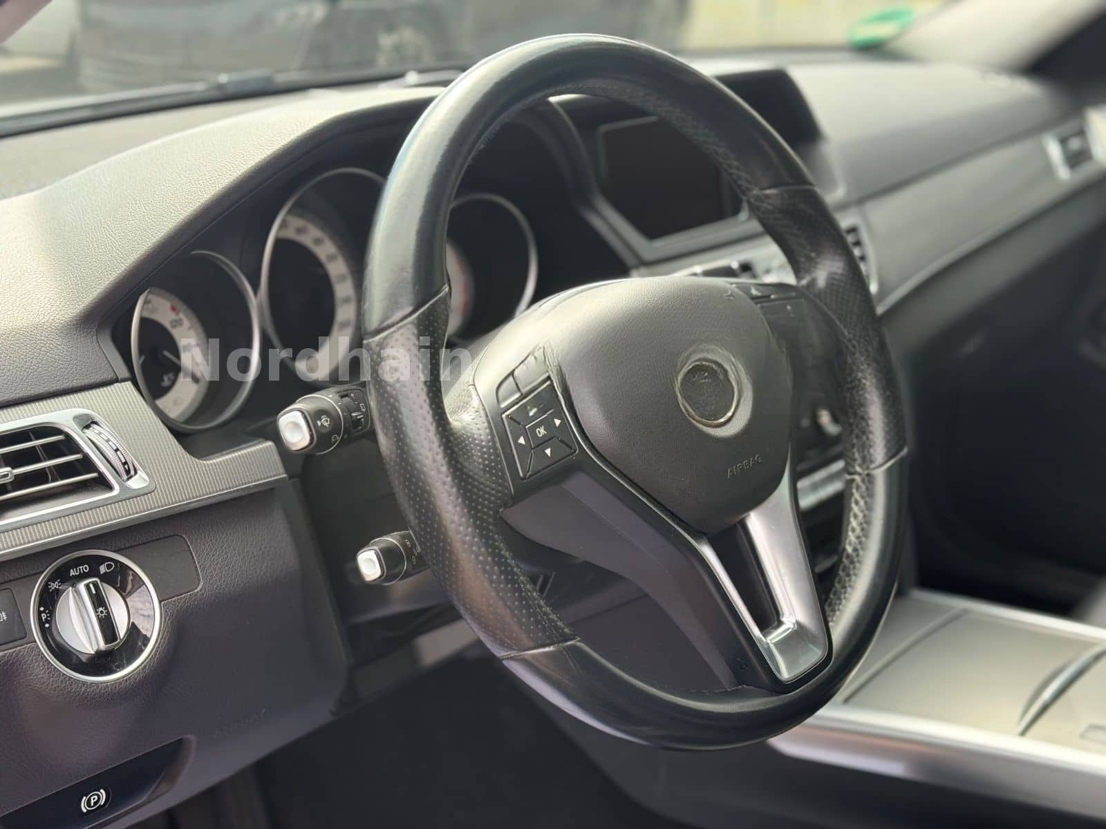 Mercedes-Benz E -Klasse  250 T-Modell*NAVI*ACC*SHZ*LED*360°-K foto 13