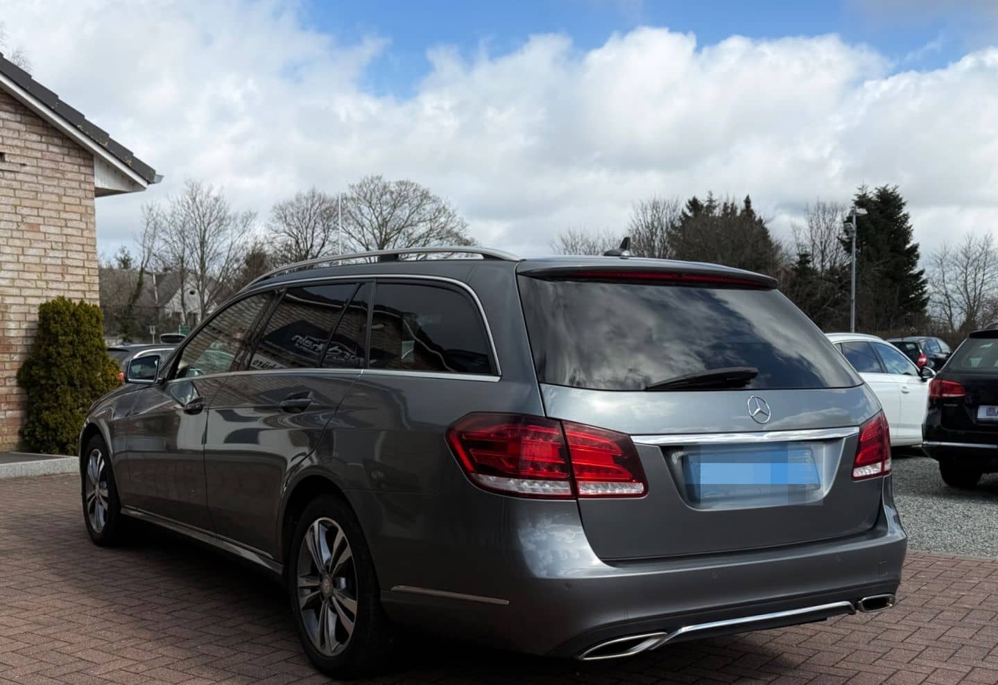 Mercedes-Benz E -Klasse  250 T-Modell*NAVI*ACC*SHZ*LED*360°-K foto 9