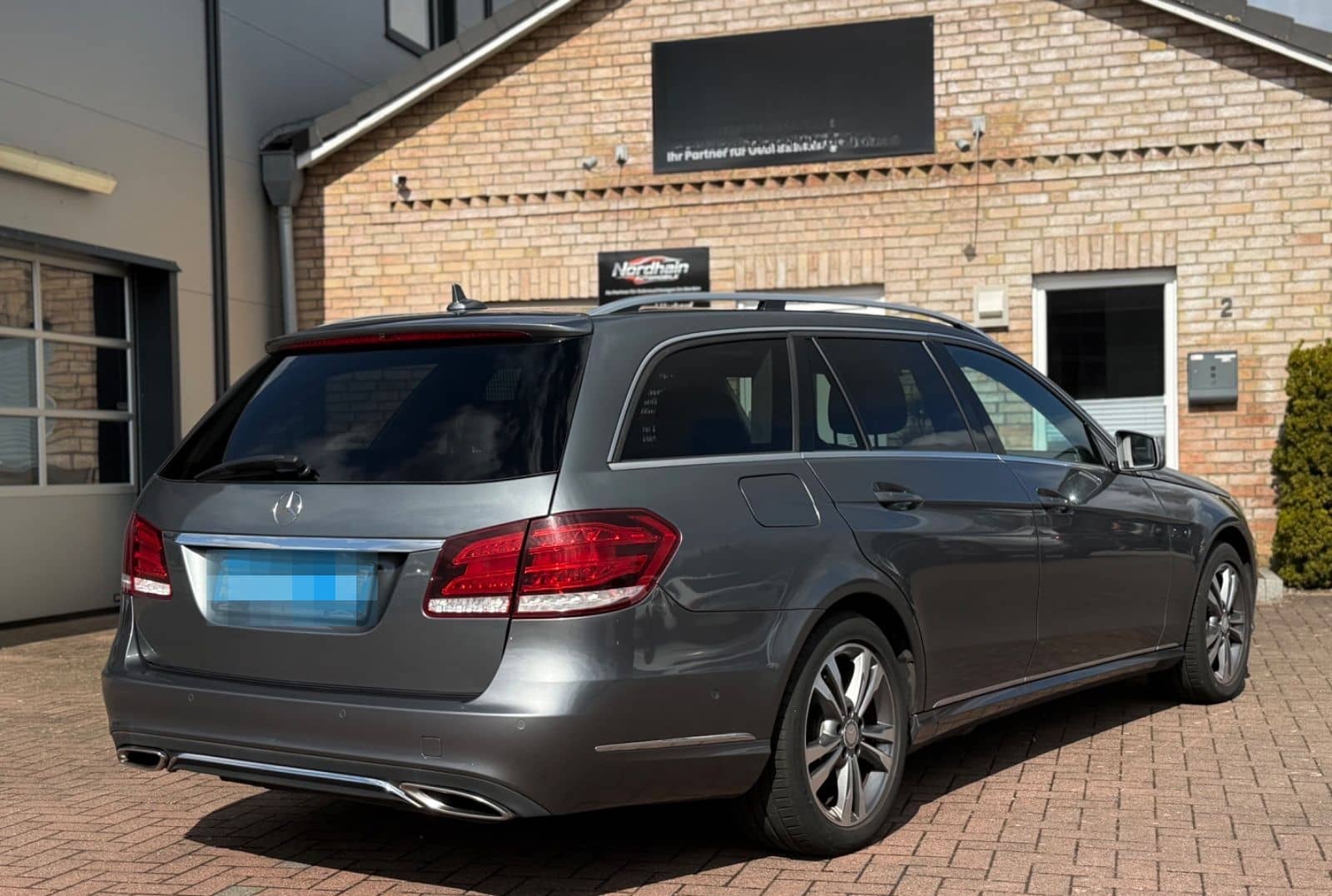 Mercedes-Benz E -Klasse  250 T-Modell*NAVI*ACC*SHZ*LED*360°-K foto 10