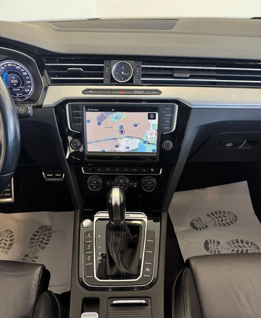 Volkswagen Passat 2.0 TDI R-Line 4Motion/AHK/STANDHZG/ACC/ foto 18