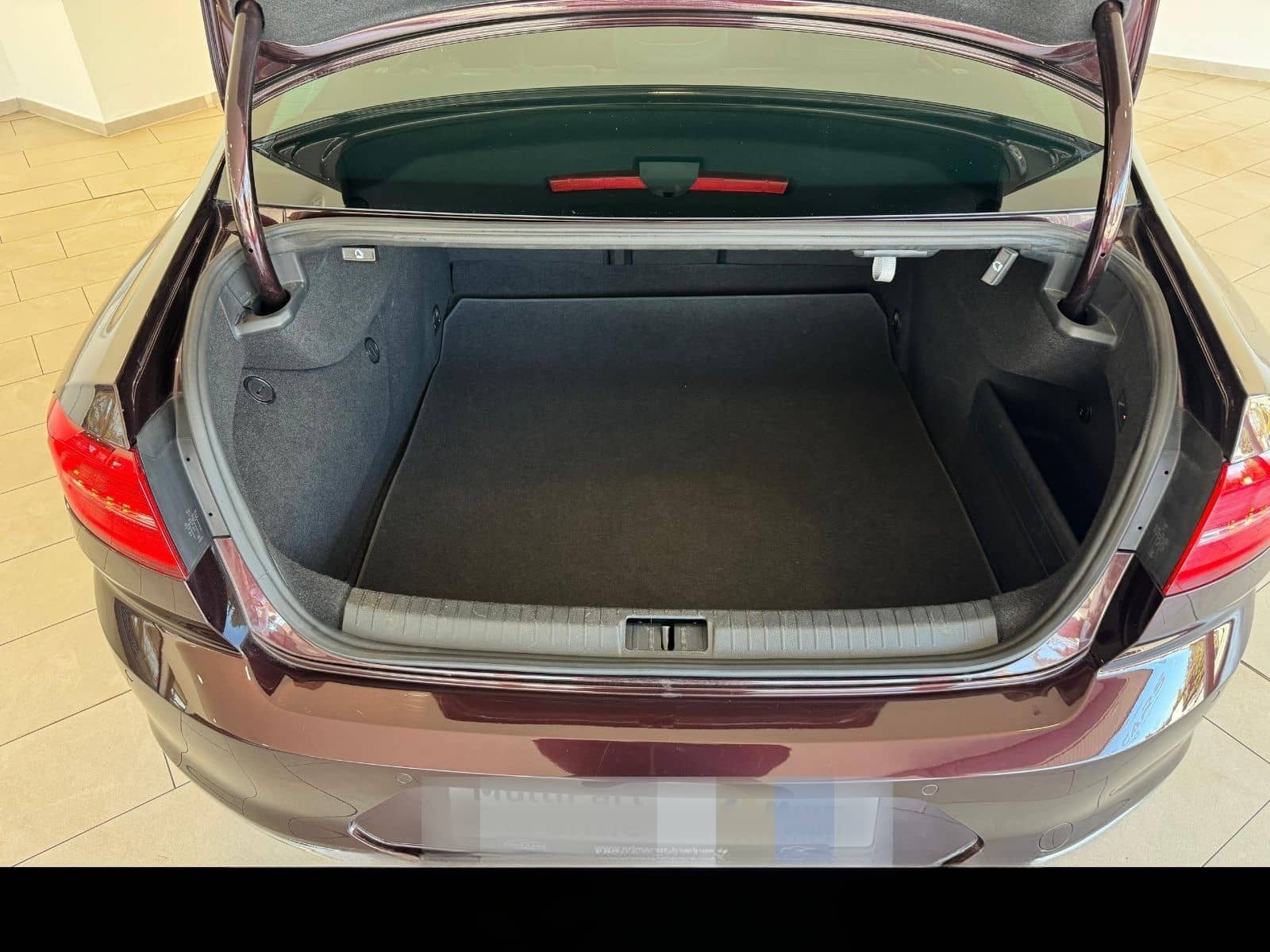 Volkswagen Passat 2.0 TDI R-Line 4Motion/AHK/STANDHZG/ACC/ foto 10