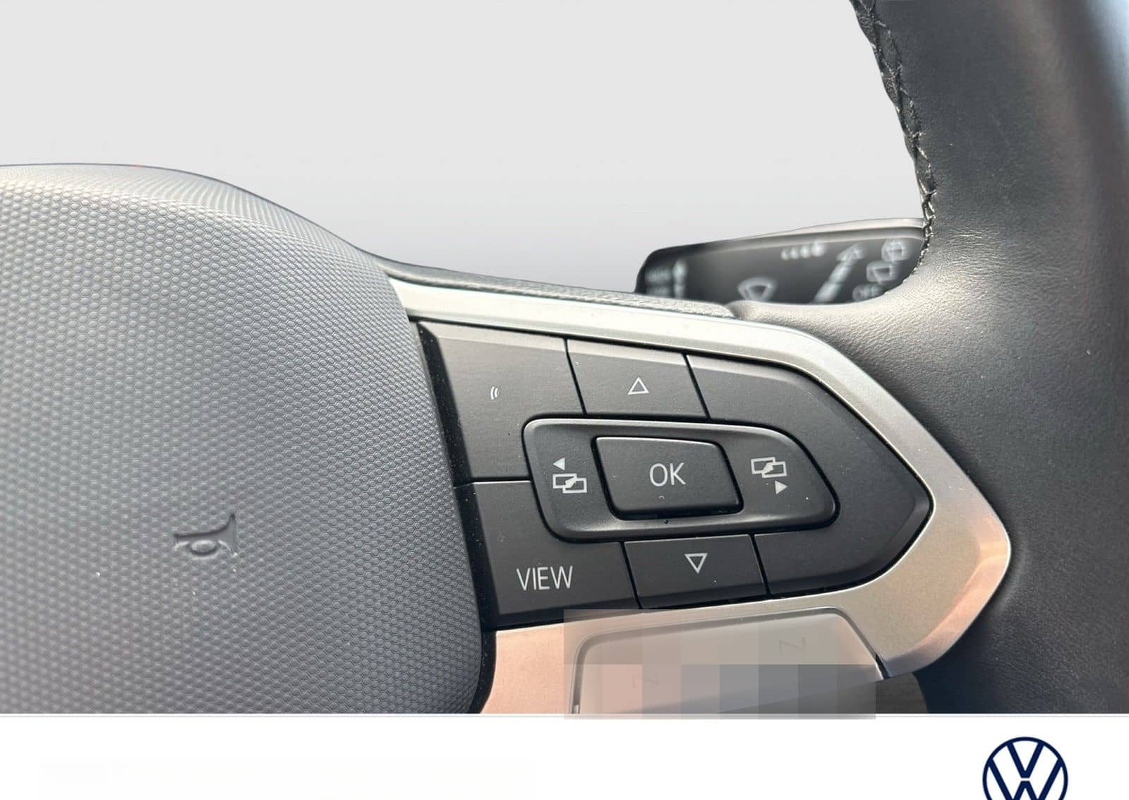Volkswagen T-Roc 1.0 STYLE PANO AHK CAM ACC LM17 NAVI LED+ foto 16