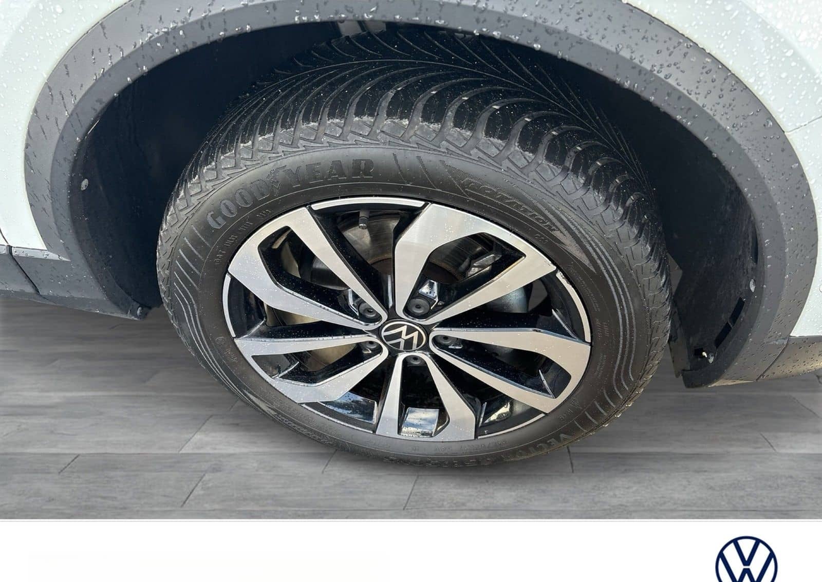 Volkswagen T-Roc 1.0 STYLE PANO AHK CAM ACC LM17 NAVI LED+ foto 6