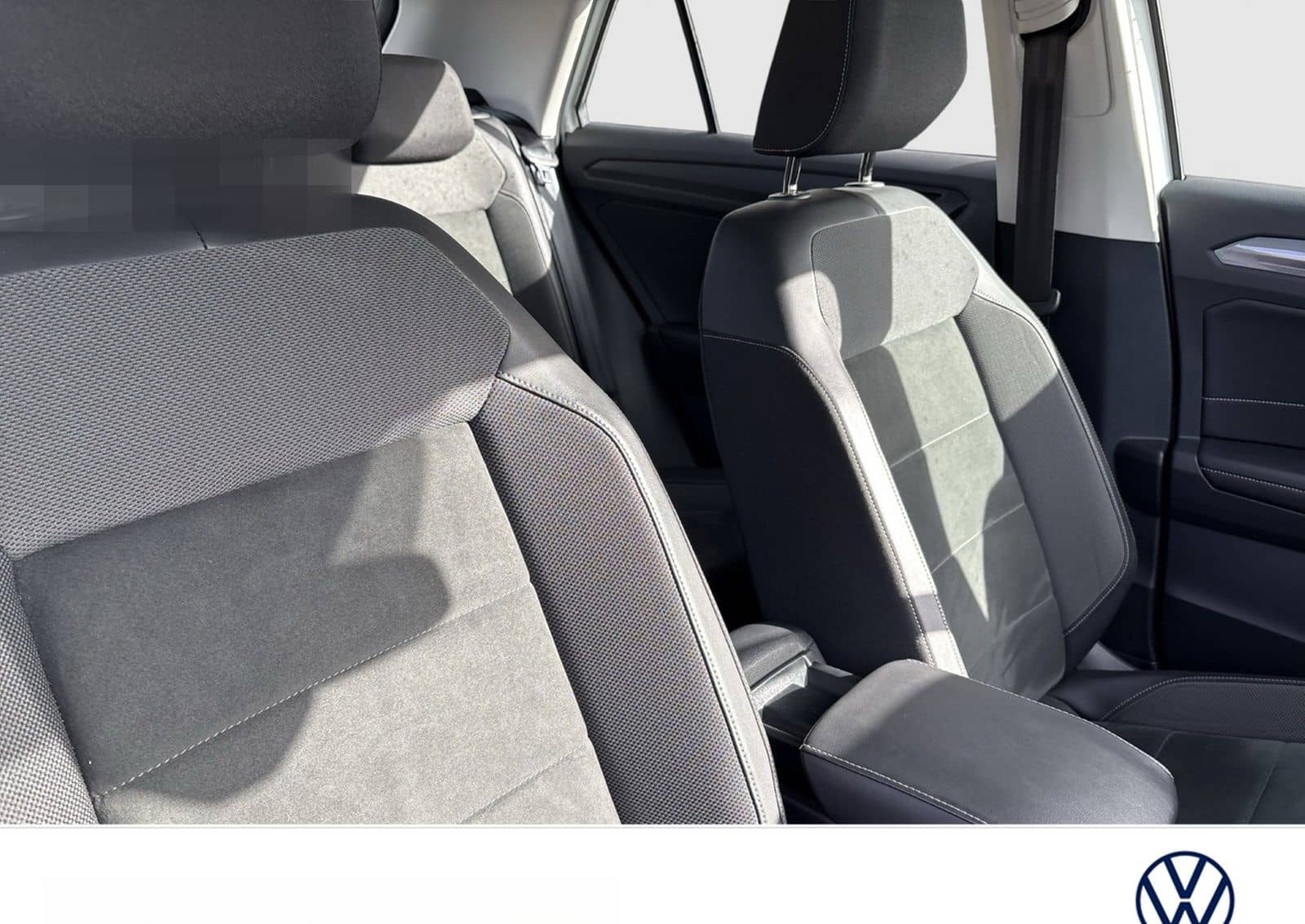 Volkswagen T-Roc 1.0 STYLE PANO AHK CAM ACC LM17 NAVI LED+ foto 9