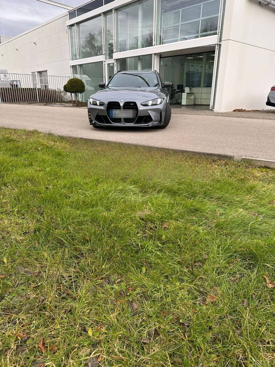 BMW M3 Touring xDrive Competition M foto 1