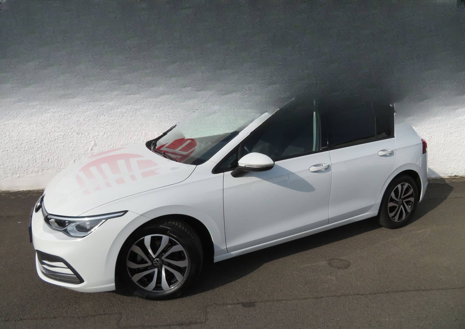 Volkswagen Golf VIII 2.0 TDI Active DSG LED Nav Ahk Rfk 16' foto 1