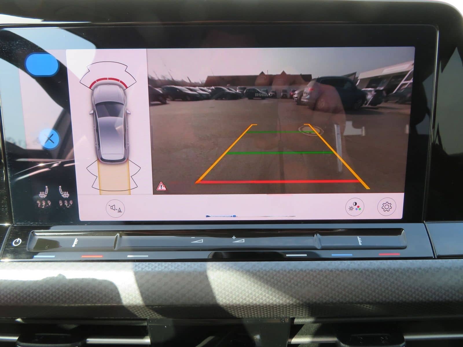 Volkswagen Golf VIII 2.0 TDI Active DSG LED Nav Ahk Rfk 16' foto 15