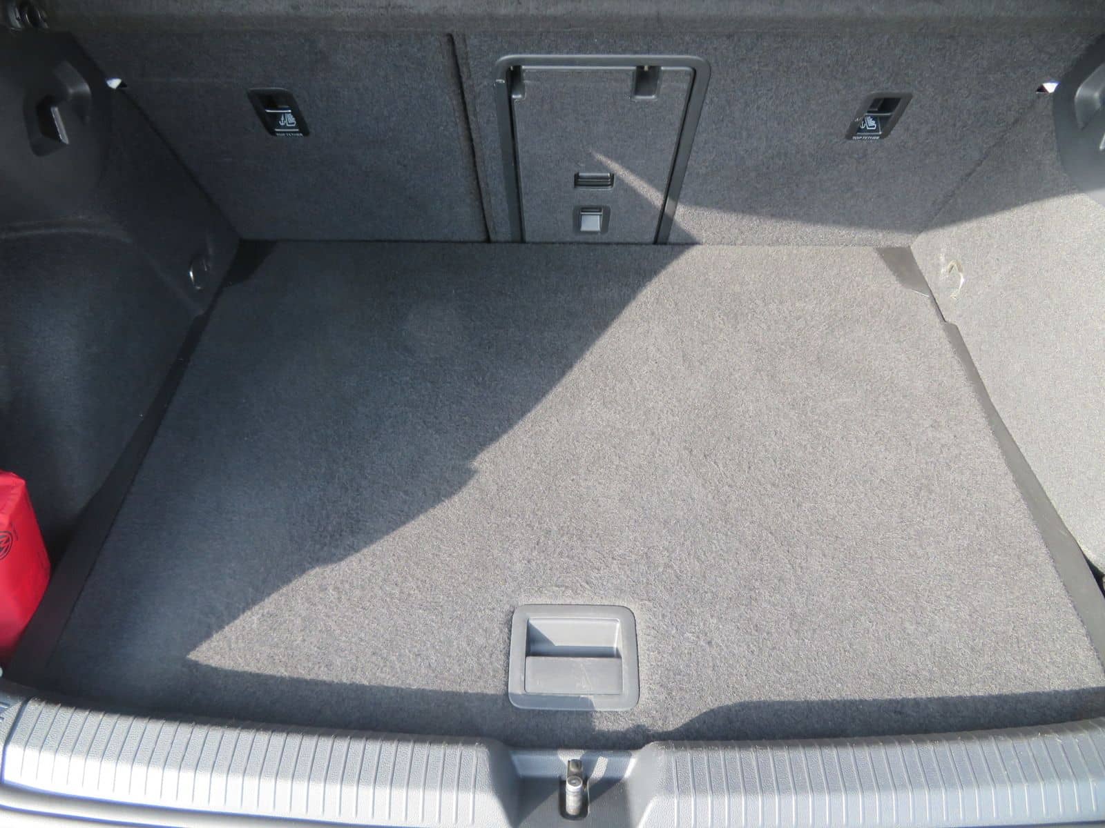 Volkswagen Golf VIII 2.0 TDI Active DSG LED Nav Ahk Rfk 16' foto 19