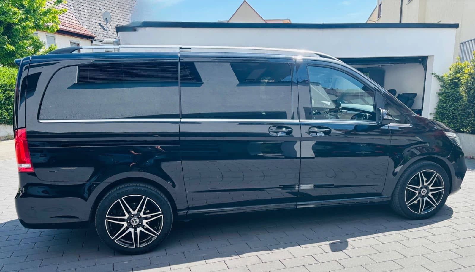 Mercedes-Benz V 250 Avantgarde AMG | LED | 7-Sitze | Navi | Au foto 8