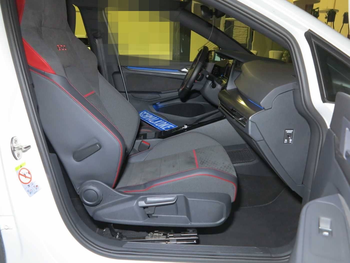 Volkswagen Golf VIII GTI 2.0 TSI OPF DSG7 Clubsport LM18 foto 11