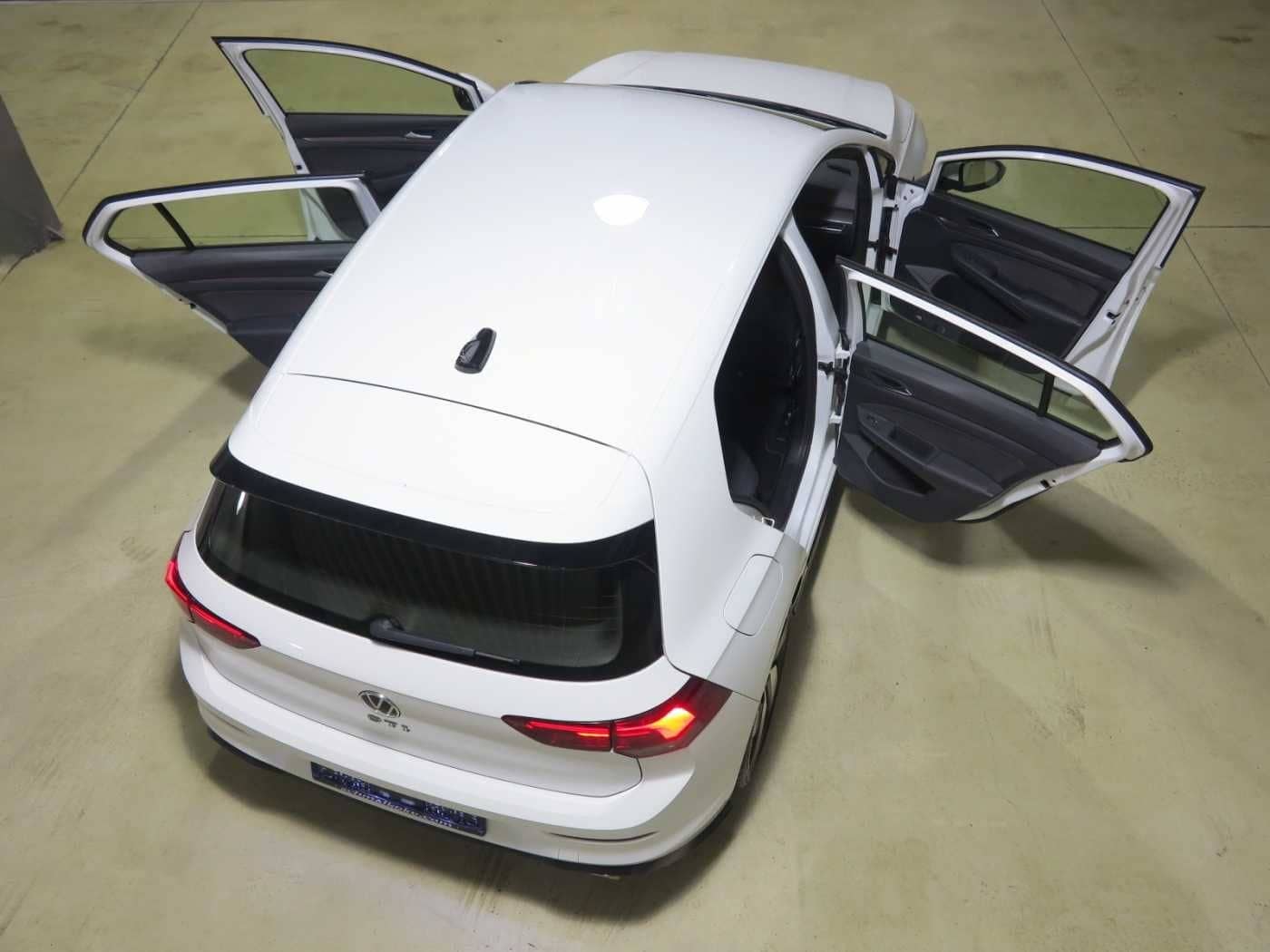 Volkswagen Golf VIII GTI 2.0 TSI OPF DSG7 Clubsport LM18 foto 15