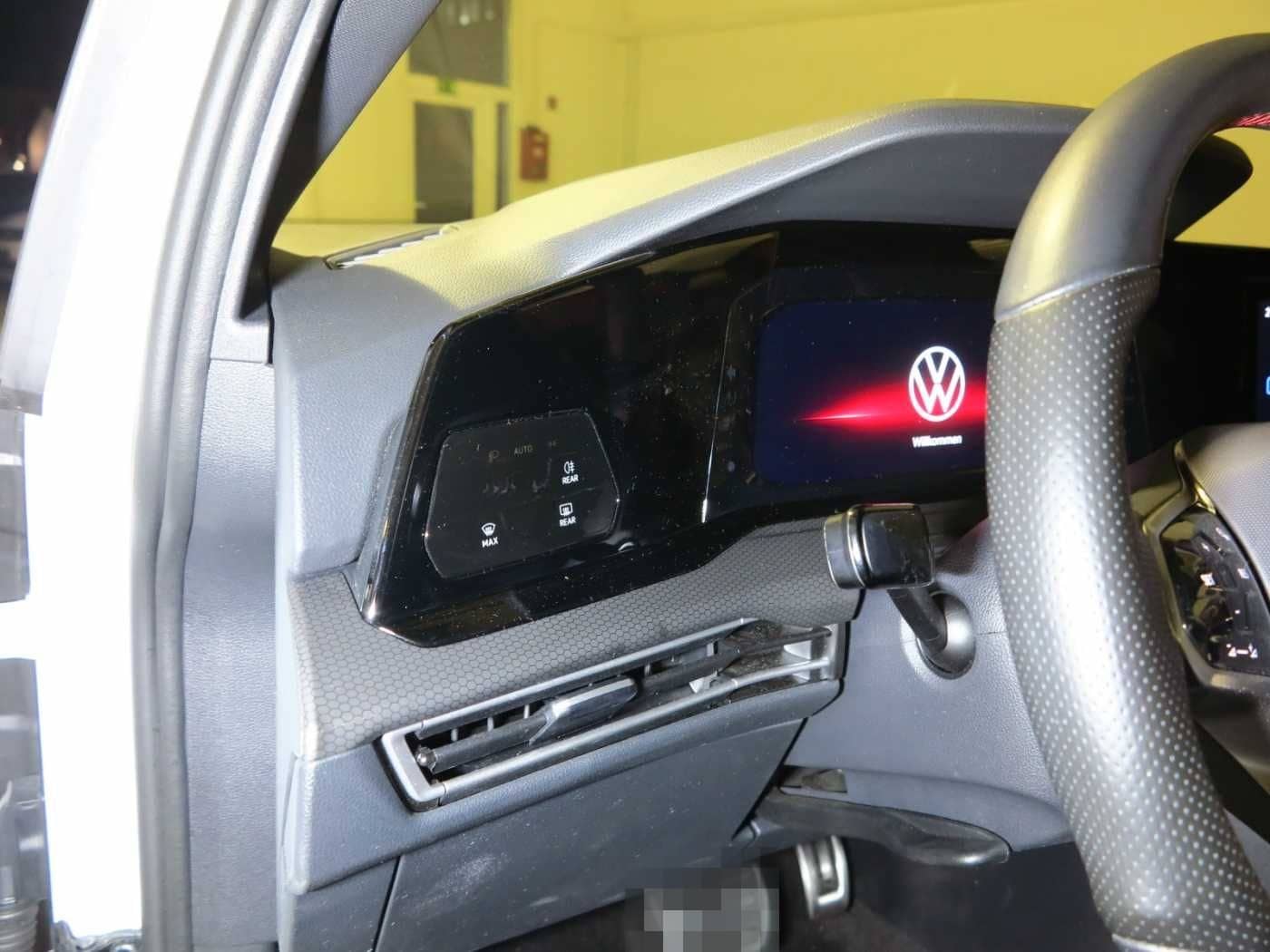 Volkswagen Golf VIII GTI 2.0 TSI OPF DSG7 Clubsport DAB RFK foto 23