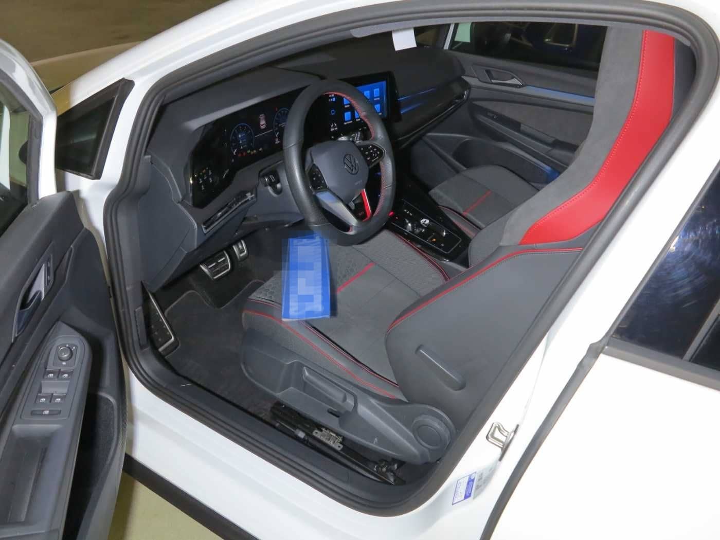 Volkswagen Golf VIII GTI 2.0 TSI OPF DSG7 Clubsport DAB RFK foto 6