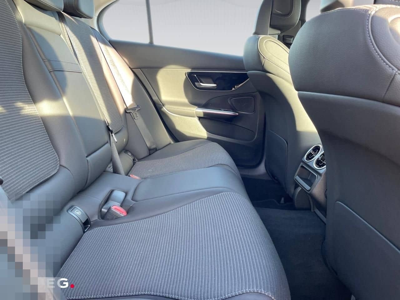 Mercedes-Benz C 180 AVANTGARDE-ADVANCED+LENKRADHZG+AHK+LED foto 13