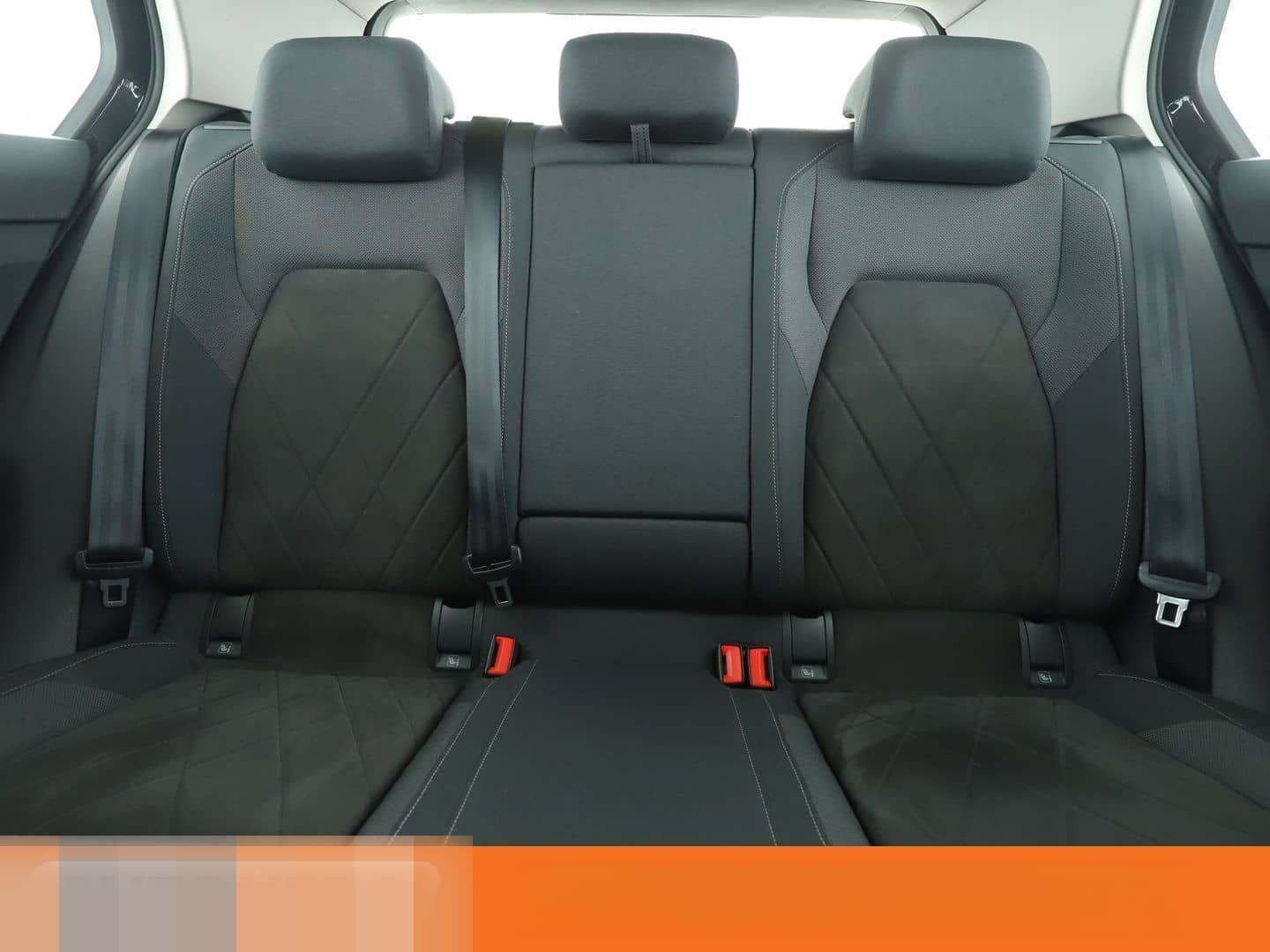 Volkswagen Golf VIII 1.5 eTSI ACT Style Aut.*NAVI*HEAD-UP* foto 16