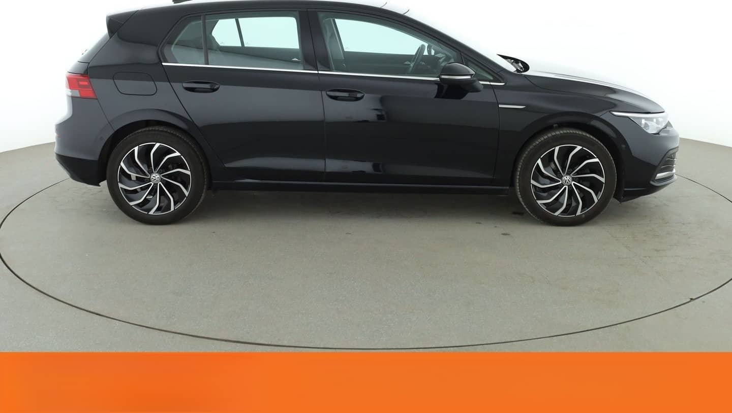 Volkswagen Golf VIII 1.5 eTSI ACT Style Aut.*NAVI*HEAD-UP* foto 7