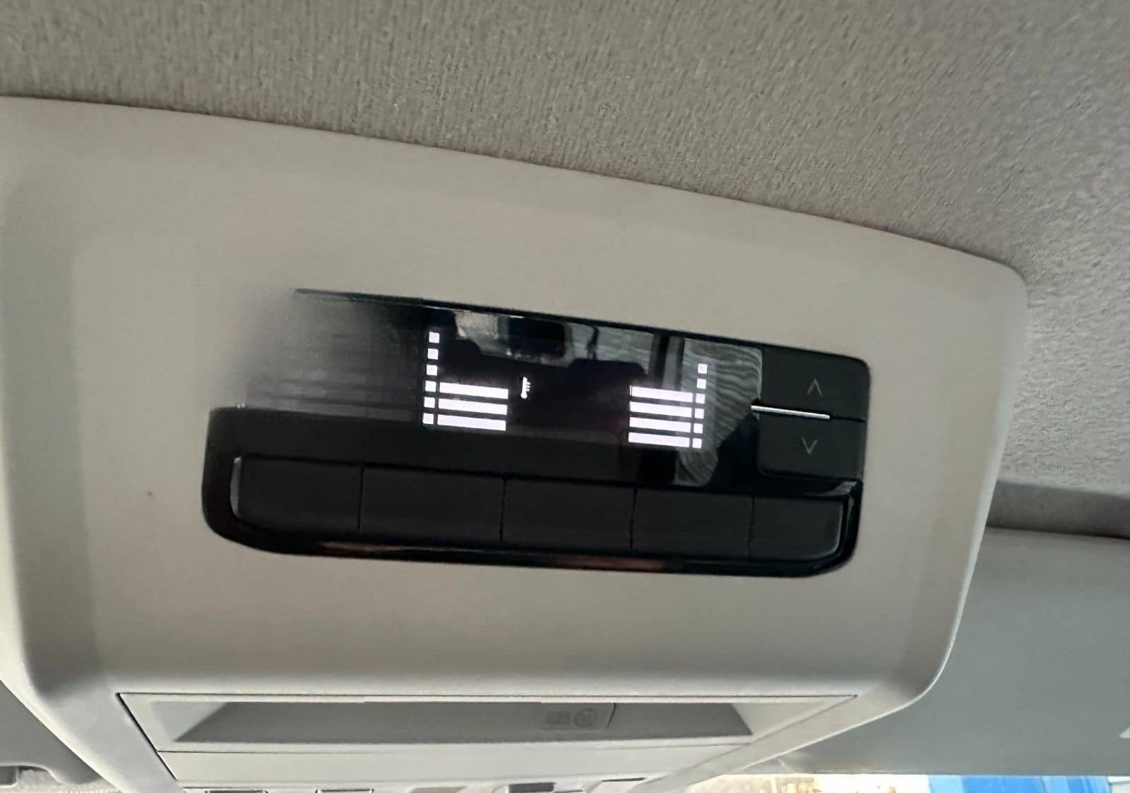 Volkswagen T6.1 Transporter*LANG*9-SITZE*2xKLIMA*PDC*AHK* foto 20