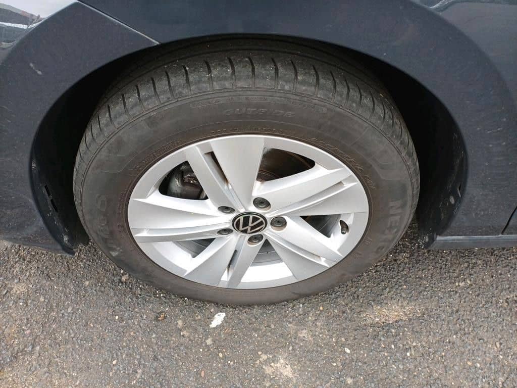 Volkswagen Golf 8 Lim. Life 2,0 TDI DSG*NAVI*LED*SHZ*1HAND* foto 10