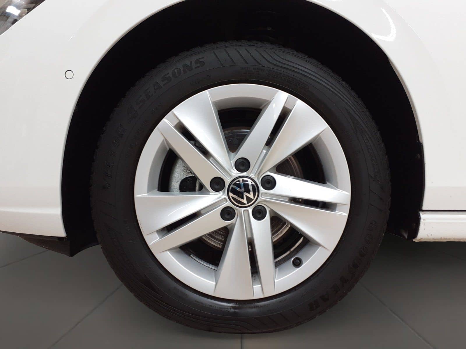 Volkswagen Golf VIII 1.5TSI Life *Navi*LED*Sitzhzg*ACC* foto 7