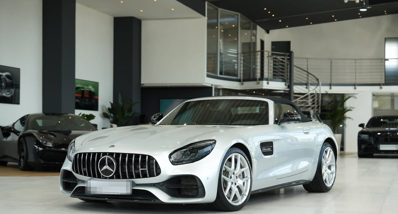 Mercedes-Benz AMG GT Road. *AMG-PERF-SITZE*NIGHT*SPORTABGAS* foto 2