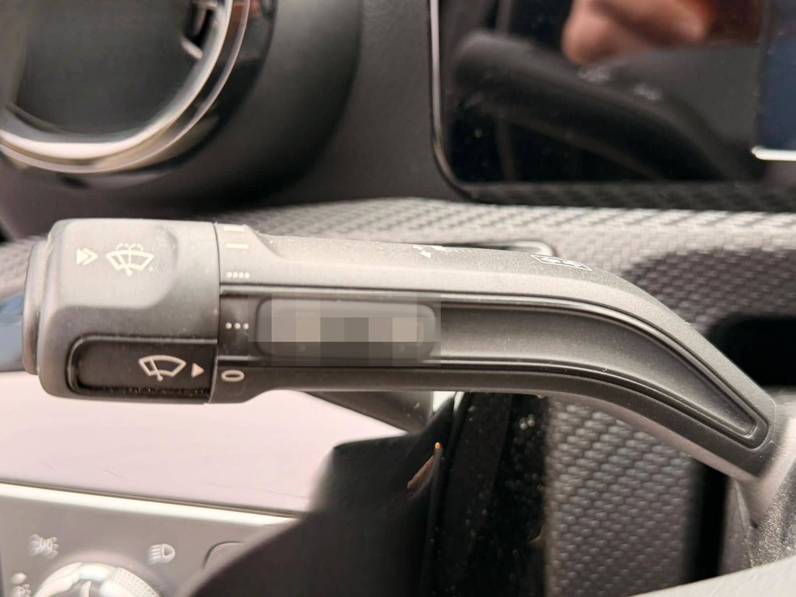 Mercedes-Benz A 250e 1.3L Hybrid SHZ NAV CARPLAY foto 18