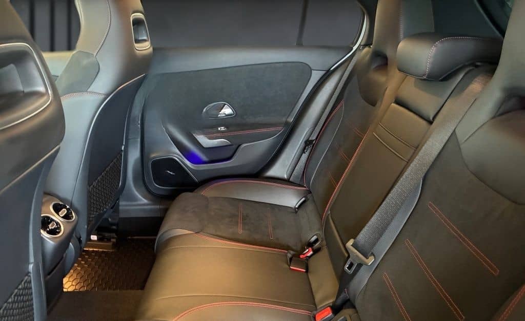 Mercedes-Benz AMG A 45 4M+ AMG+MBUX+Memory+Night+Ambiente+PANO foto 9