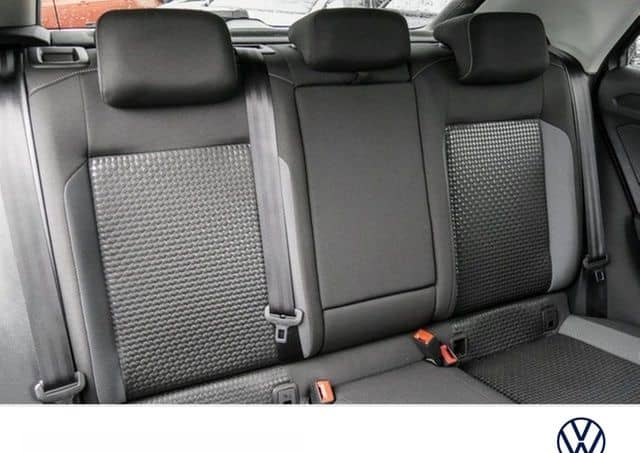 Volkswagen T-Roc 1.5 ACTIVE ACC LM17 NAVI CARPLAY SITZHEIZ. foto 4