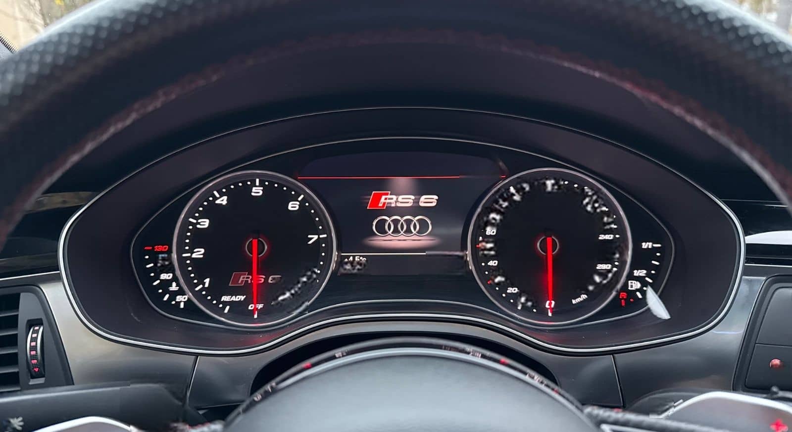 Audi RS6 Avant 4.0 TFSI Quattro/Audi Exclusive/Carbon foto 13