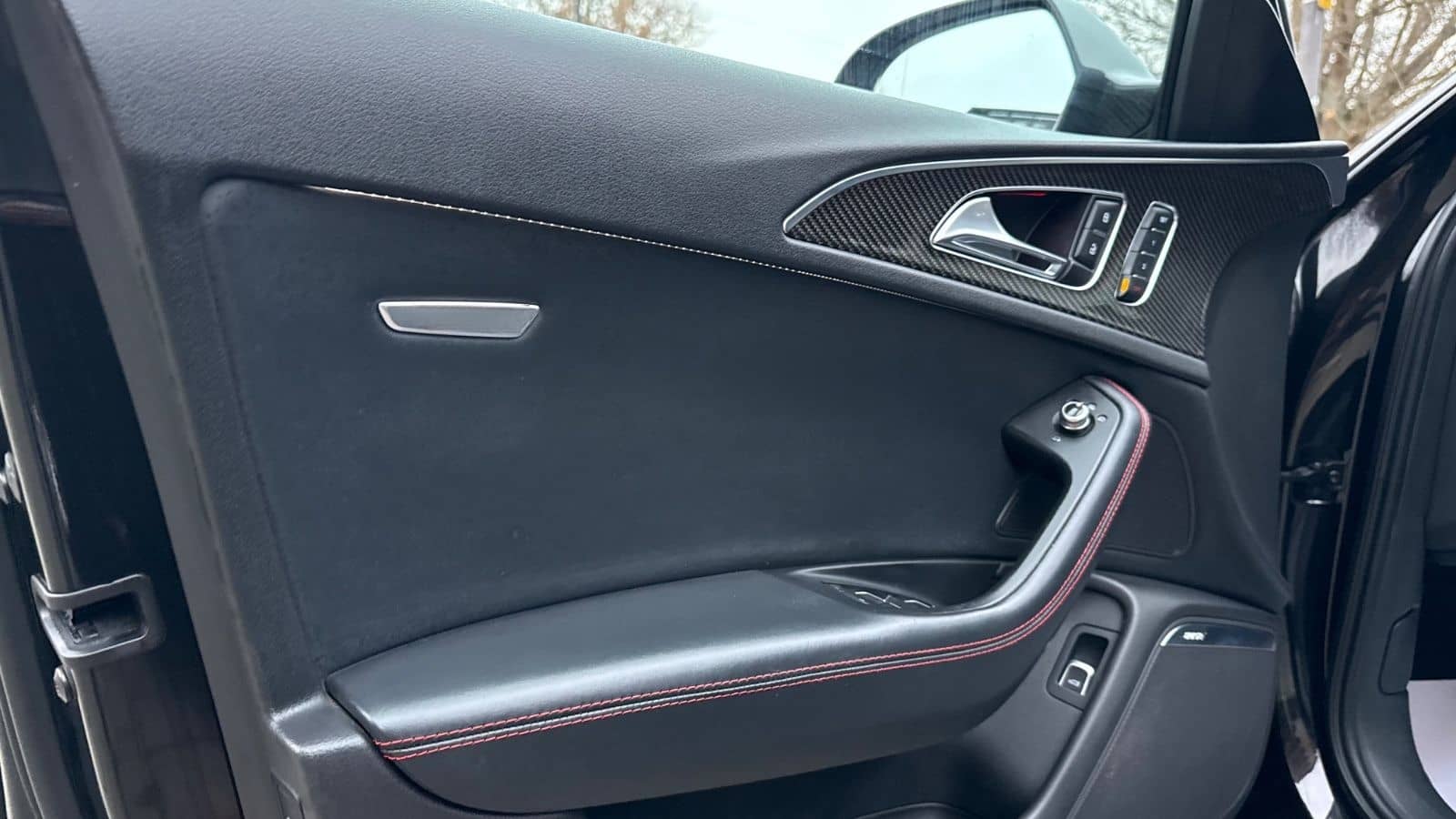 Audi RS6 Avant 4.0 TFSI Quattro/Audi Exclusive/Carbon foto 14