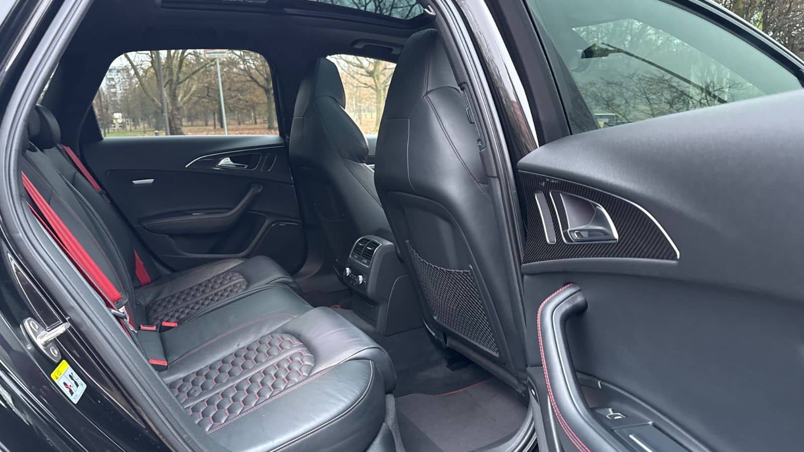 Audi RS6 Avant 4.0 TFSI Quattro/Audi Exclusive/Carbon foto 20