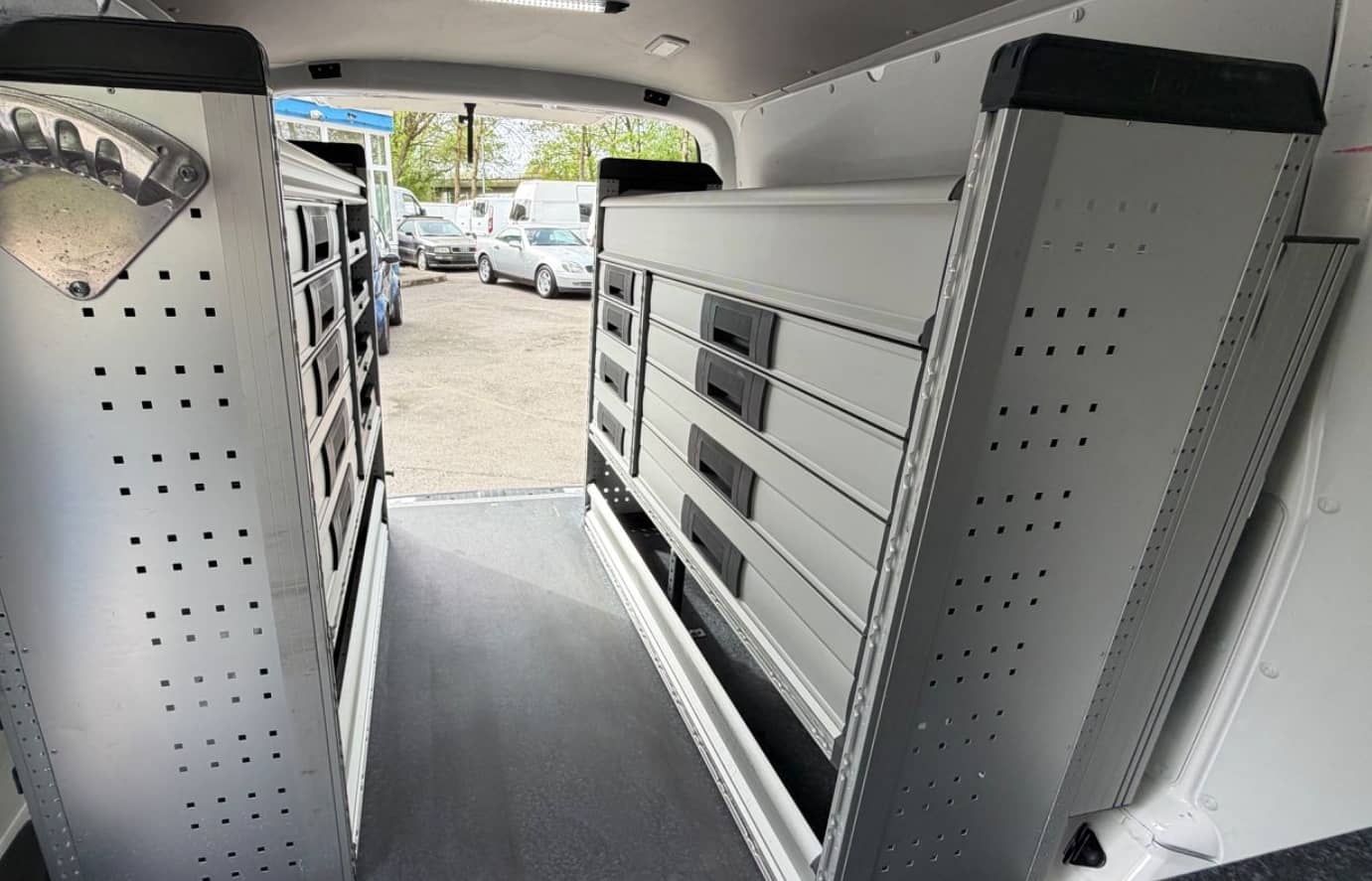 Volkswagen T6.1 Transporter Kasten L2 *BOTT REGALE*KAMERA* foto 12