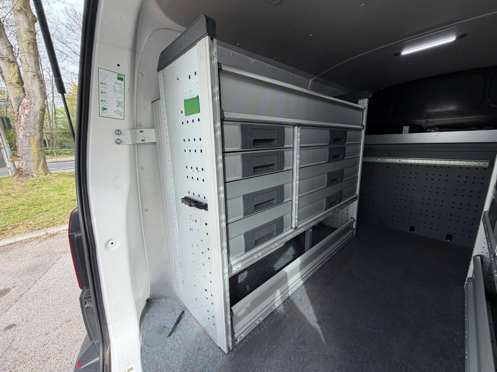 Volkswagen T6.1 Transporter Kasten L2 *BOTT REGALE*KAMERA* foto 15