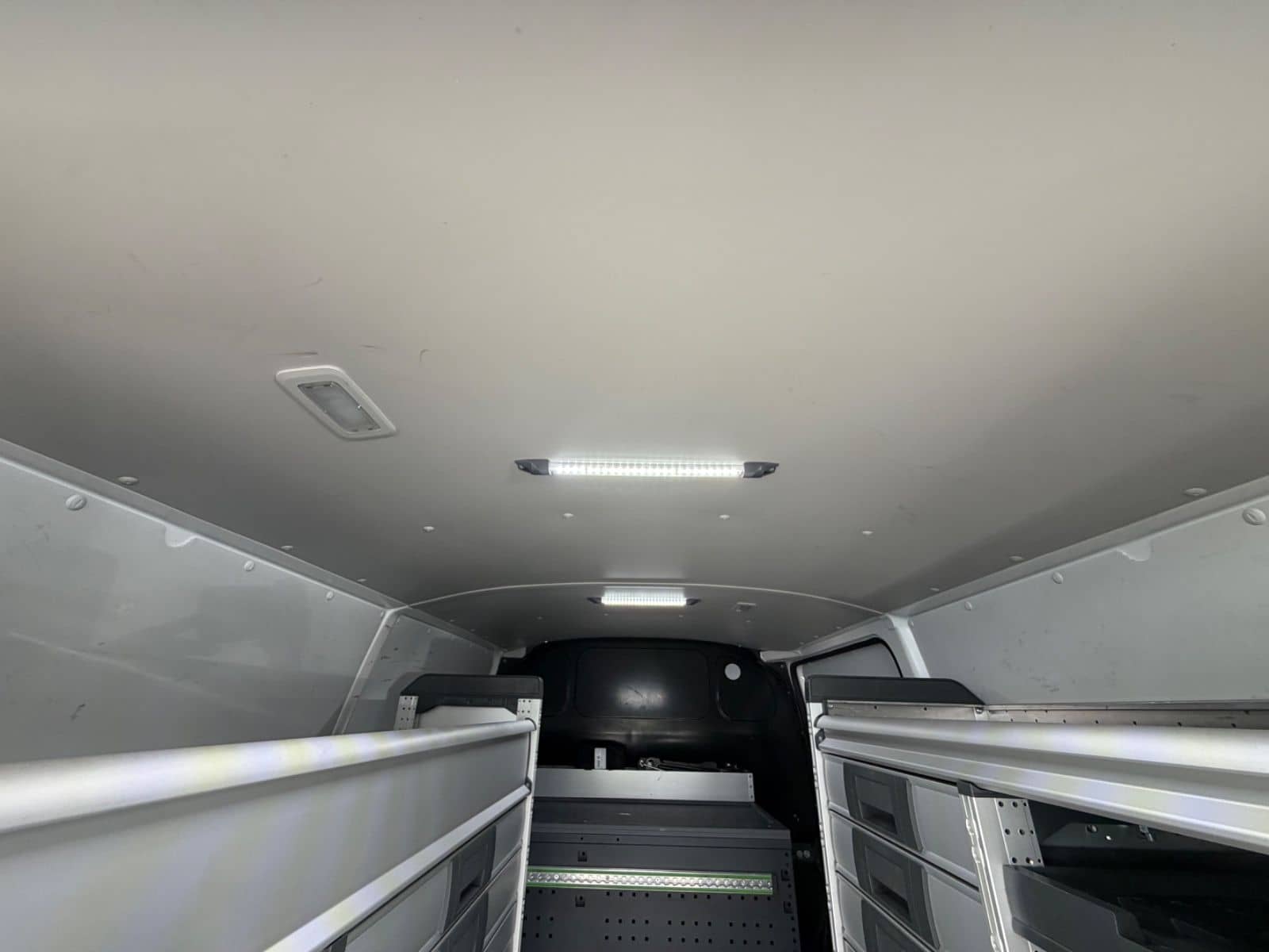 Volkswagen T6.1 Transporter Kasten L2 *BOTT REGALE*KAMERA* foto 17