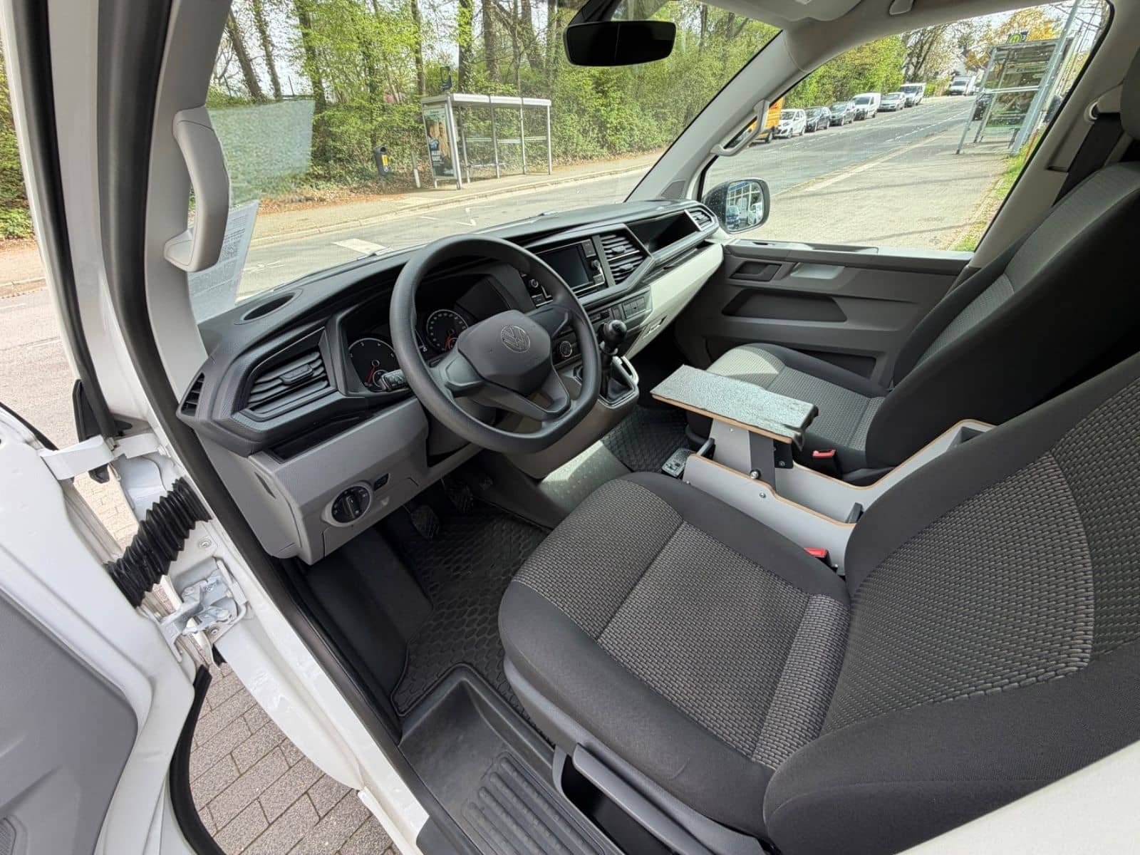 Volkswagen T6.1 Transporter Kasten L2 *BOTT REGALE*KAMERA* foto 23