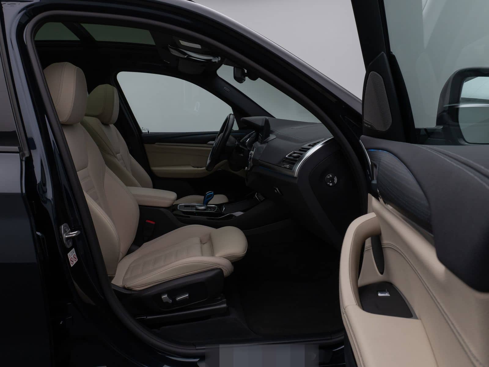 BMW iX3 Impressive M Sport Panorama 360°HUD DAB H/K foto 24