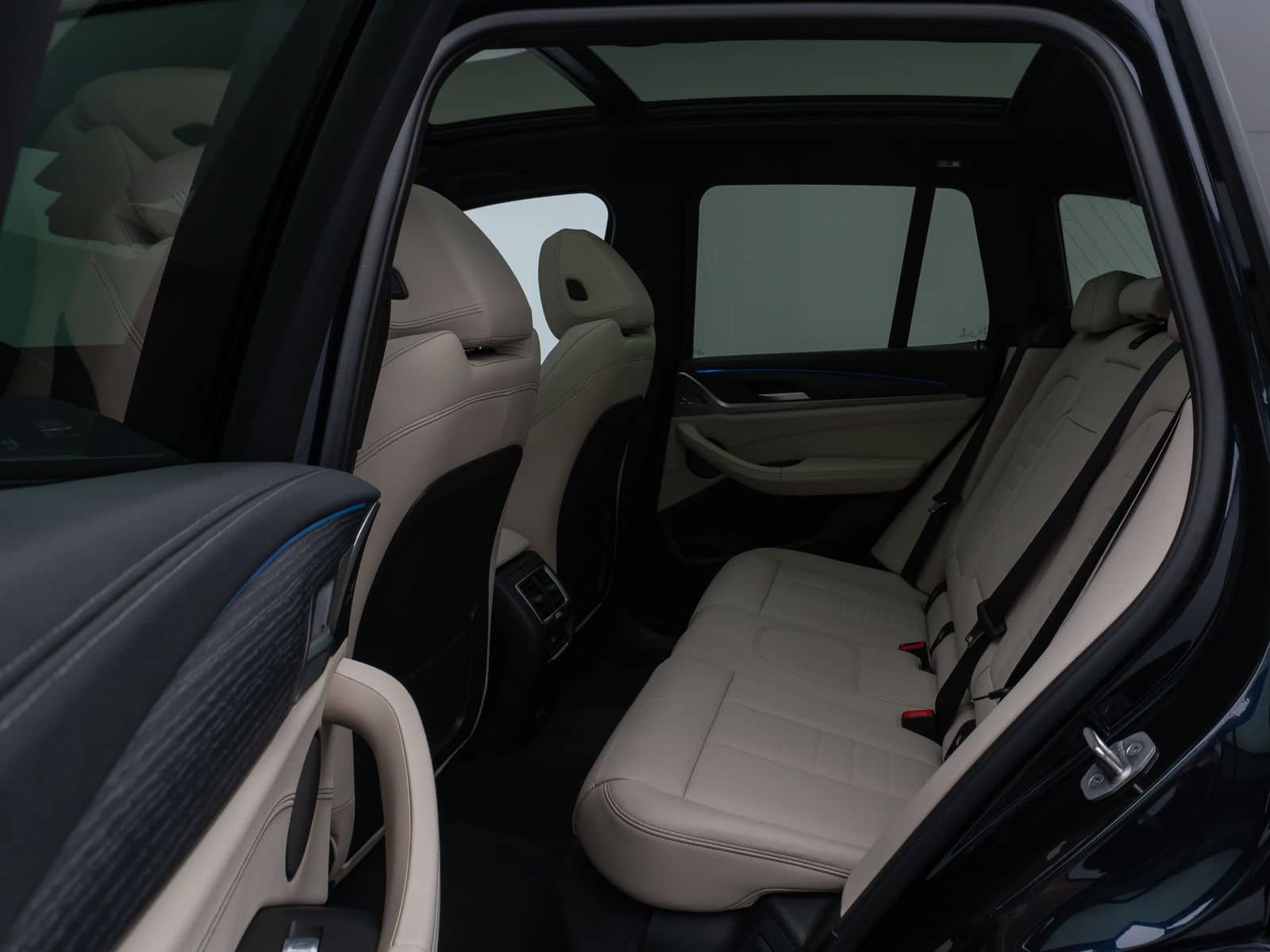 BMW iX3 Impressive M Sport Panorama 360°HUD DAB H/K foto 25