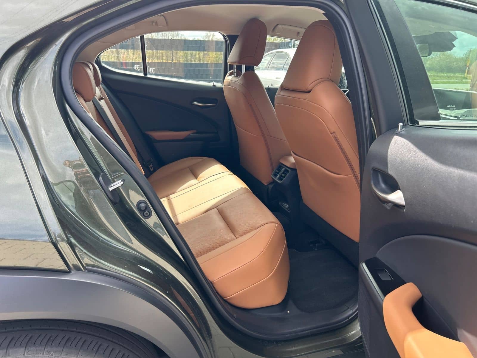 Lexus UX 300e - ACC-Belü.Sitze-Memory-Leder-Kamera-17Z foto 23