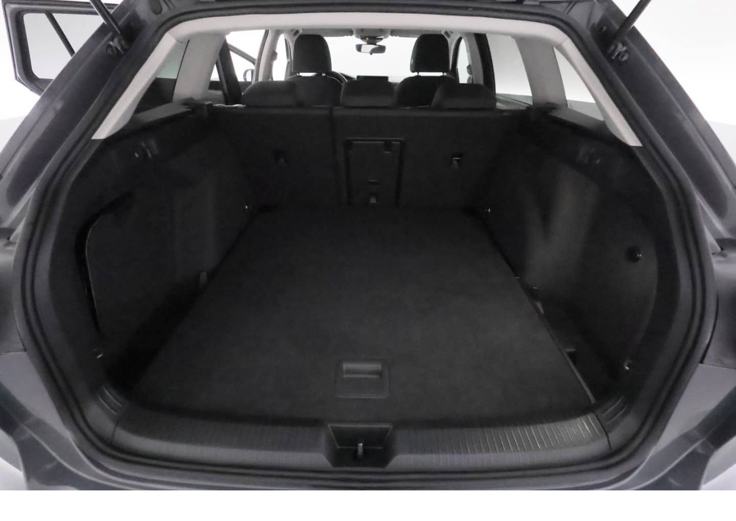 Volkswagen Golf Variant VIII 1.5TSI Life+LED+VIRTUAL+TEMPO foto 18