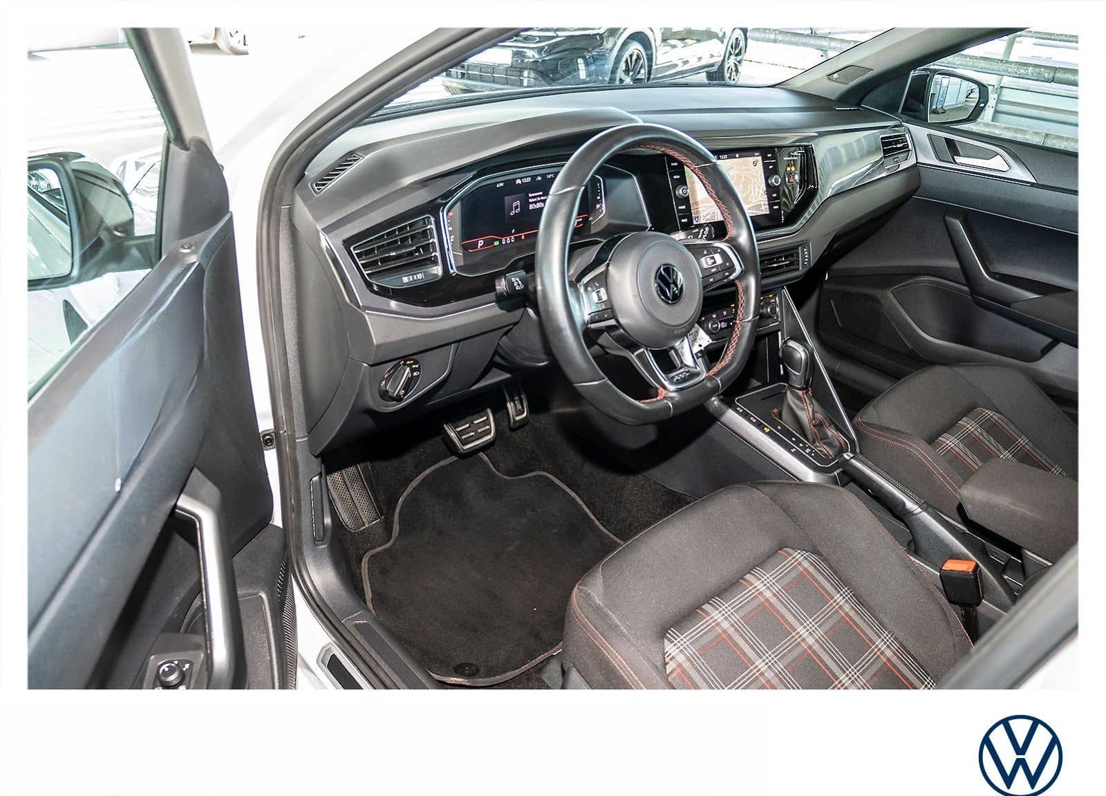 Volkswagen Polo GTI 2.0 TSI DSG Navi Kamera ACC LED SHZ foto 3