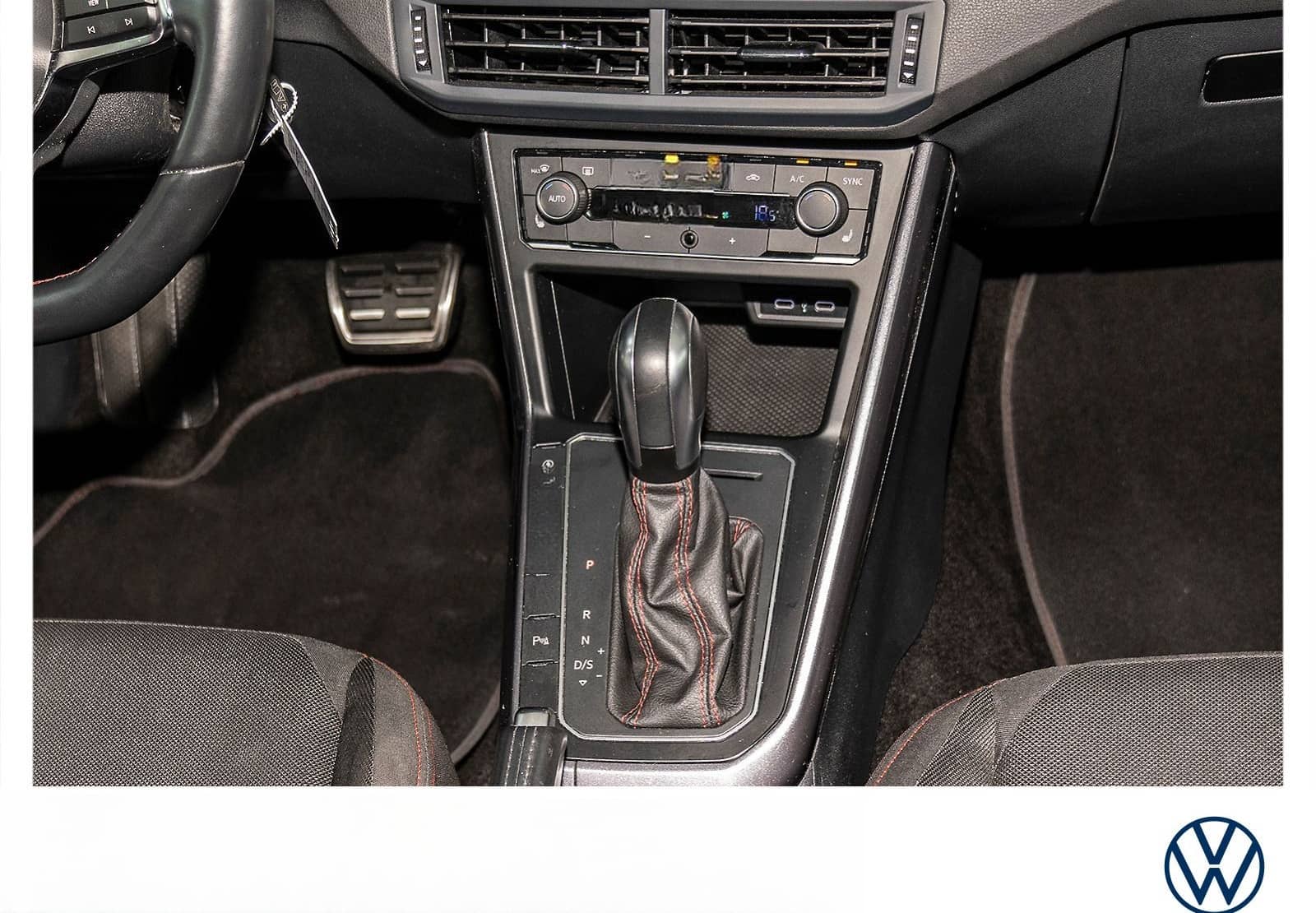 Volkswagen Polo GTI 2.0 TSI DSG Navi Kamera ACC LED SHZ foto 8